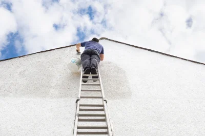 Peinture extérieure au Bec-Hellouin — façades et ravalement